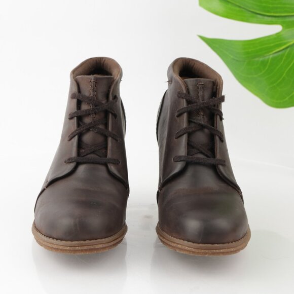 Clarks Womens Sashlin Sue Boot Size 6.5 Brown Leather Block Heel Lace Up Booties - Picture 2 of 11